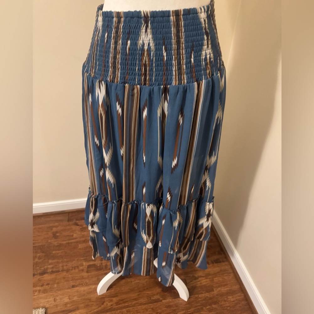 ARIAT NWT JACOBO CHIMAYO PRINT SKIRT. SIZE SMALL. HIGH LOW HEM. SO PRETTY! - Picture 4 of 8